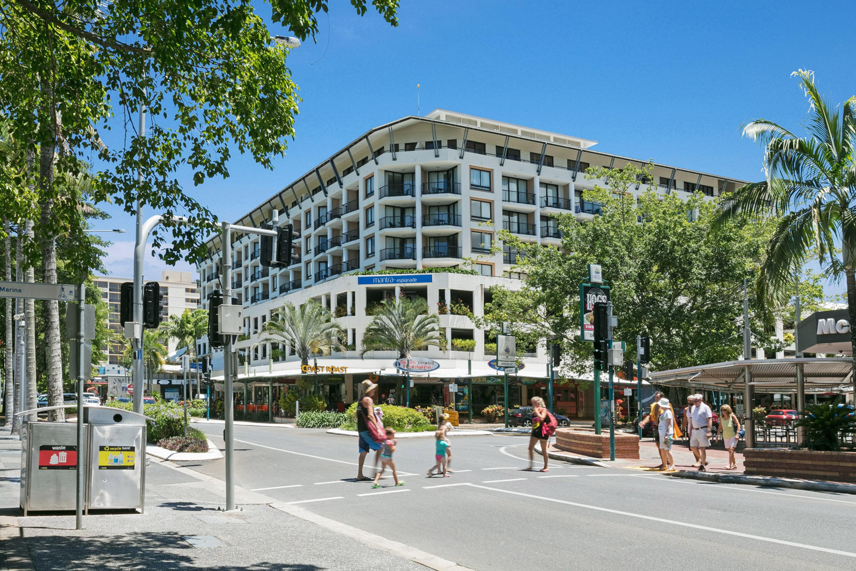 Hotel Mantra Esplanade Cairns Exterior foto