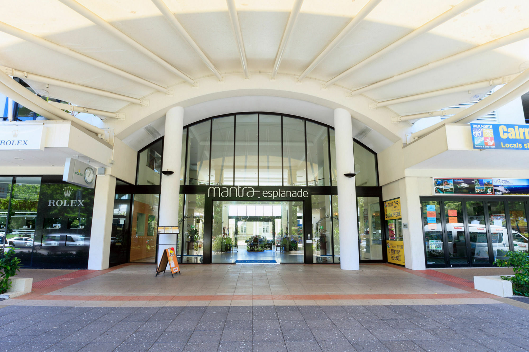 Hotel Mantra Esplanade Cairns Exterior foto